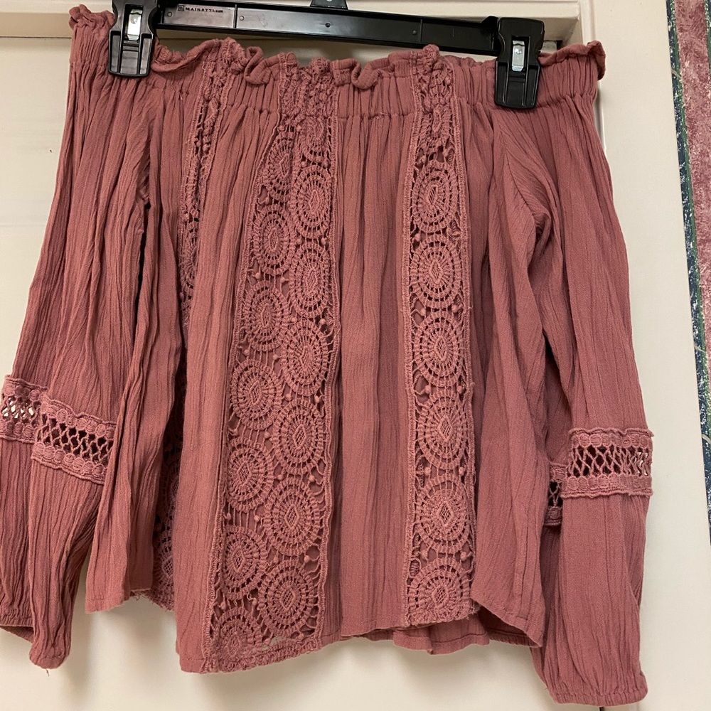 American Eagle Off the Shoulders Top